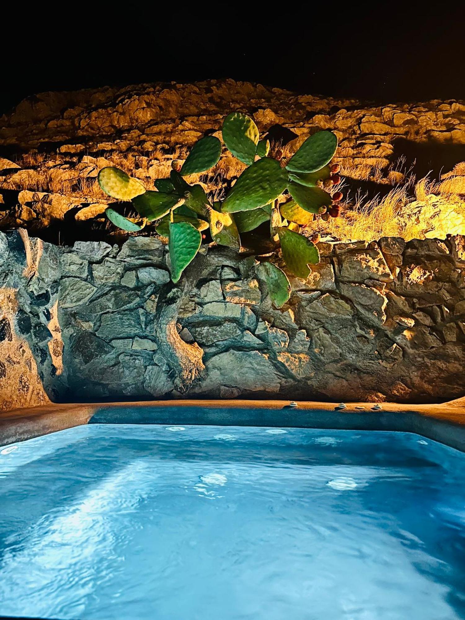Canava Villas In Santorini Emporio  ภายนอก รูปภาพ